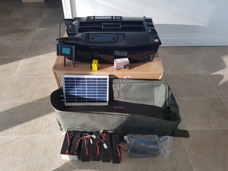 HD bait boat with:
Blue sounder sonar,gps,3 pairs batteries, charger, solar panel, deluxe bag, pva bag covers, battery covers.
To buy new £2500.00
Buyer collect